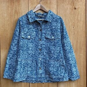 SOLITAIRE Blue & White Paisley Jean Jacket Size Medium